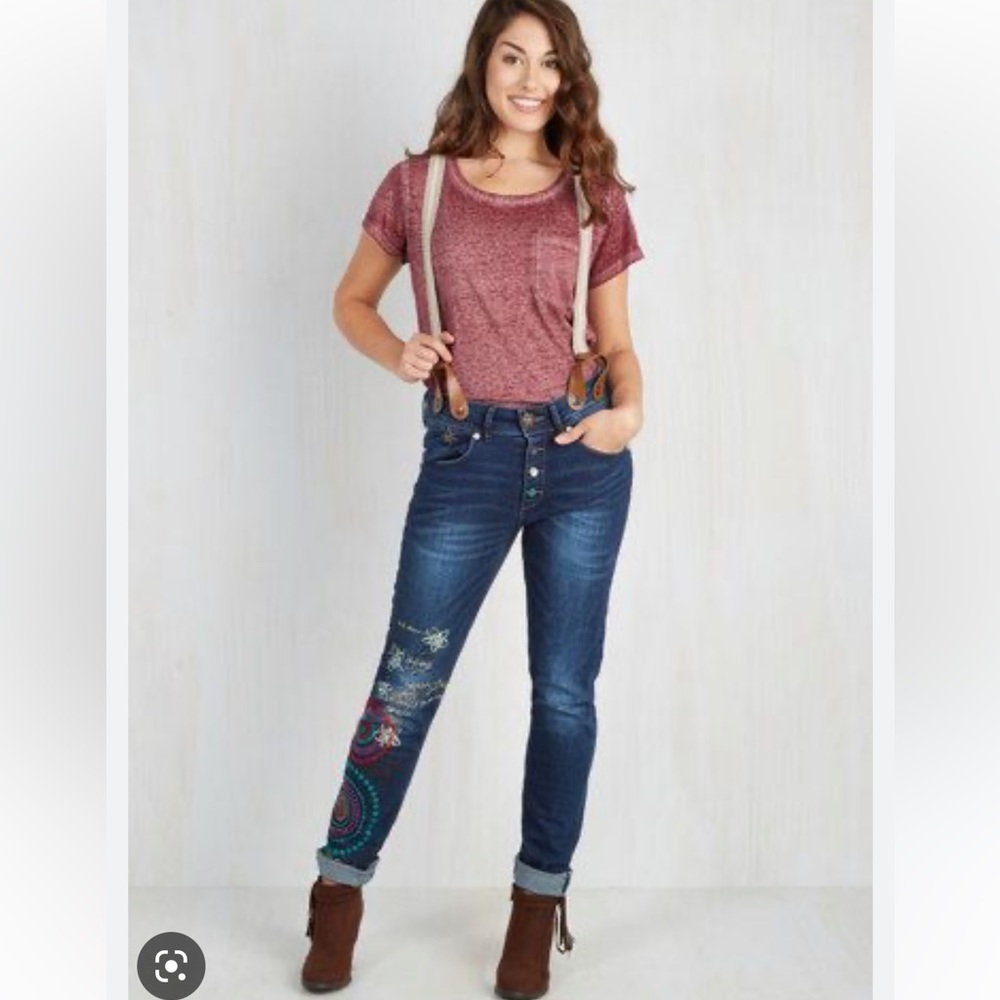 Desigual Embroidered Jeans size 28